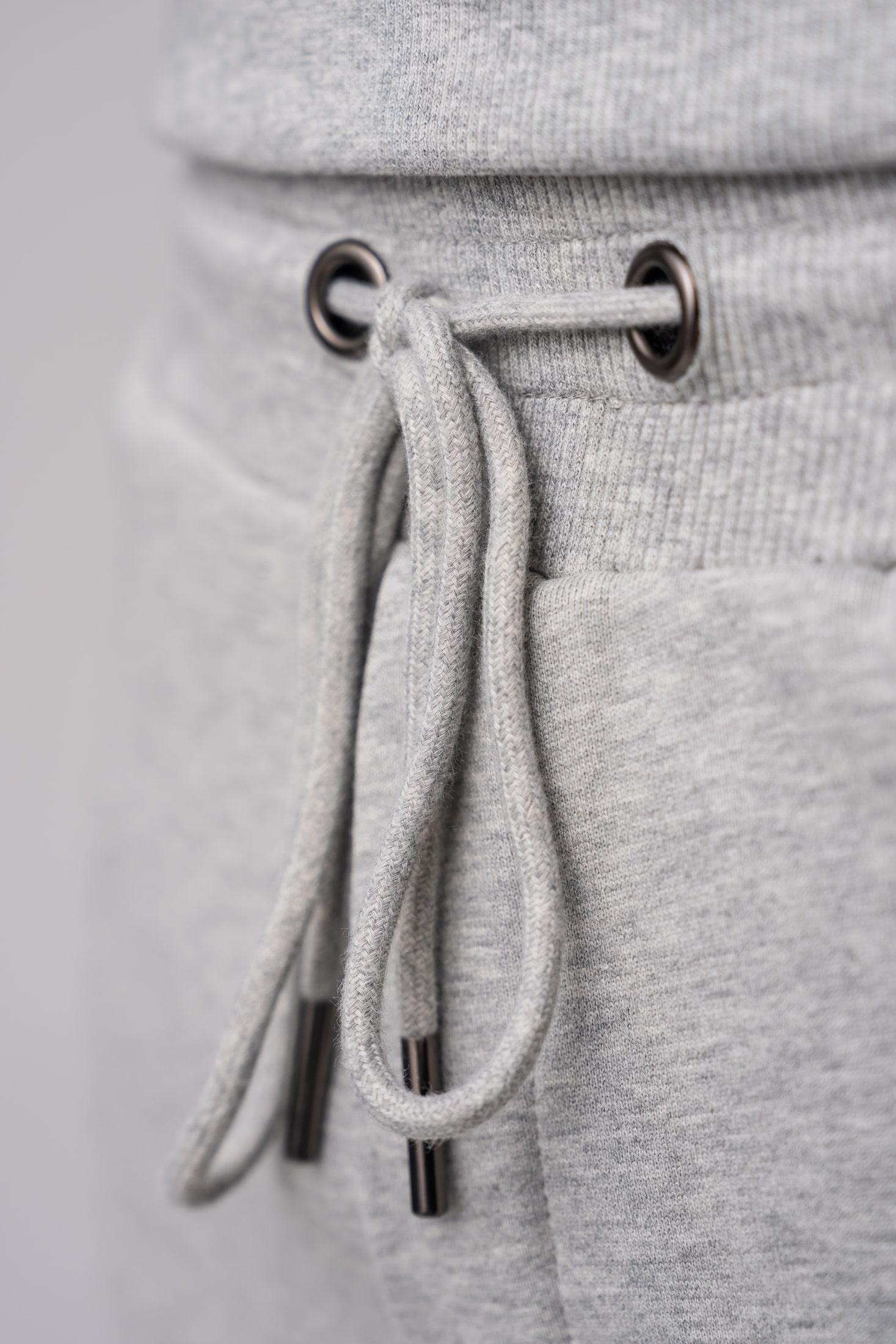 Men’s grey 100% cotton sweatpants with a drawstring waist