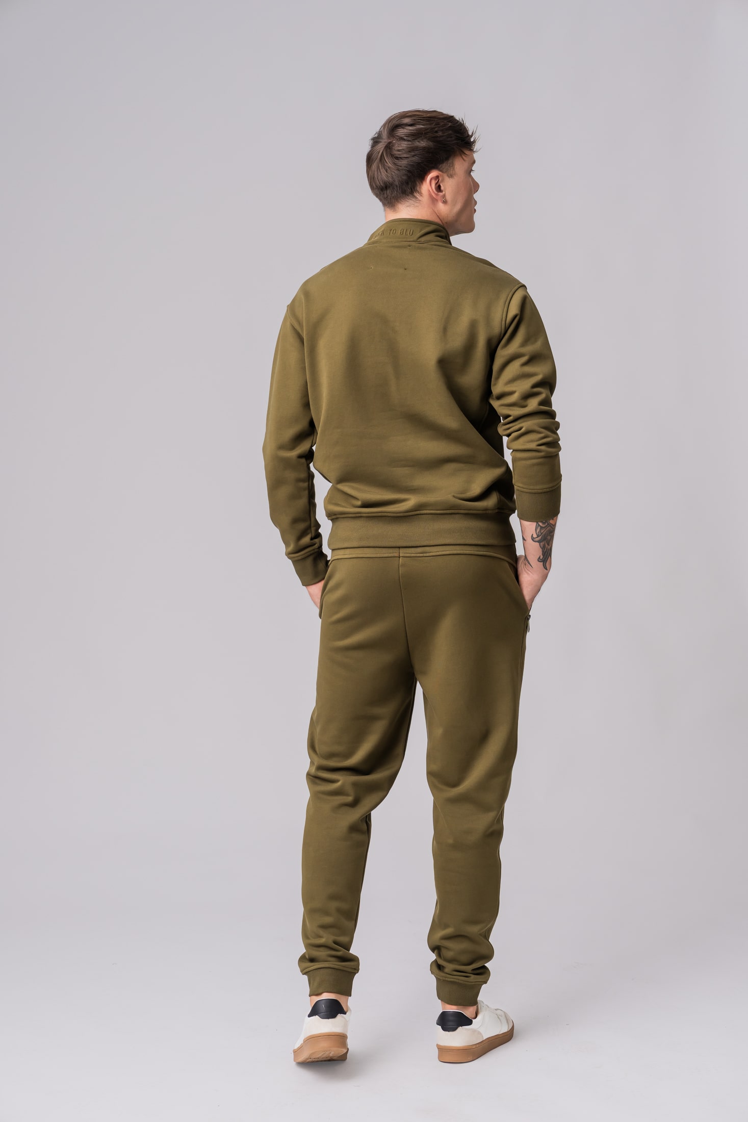 Men’s olive 100% cotton regular-slim fit sweatsuit