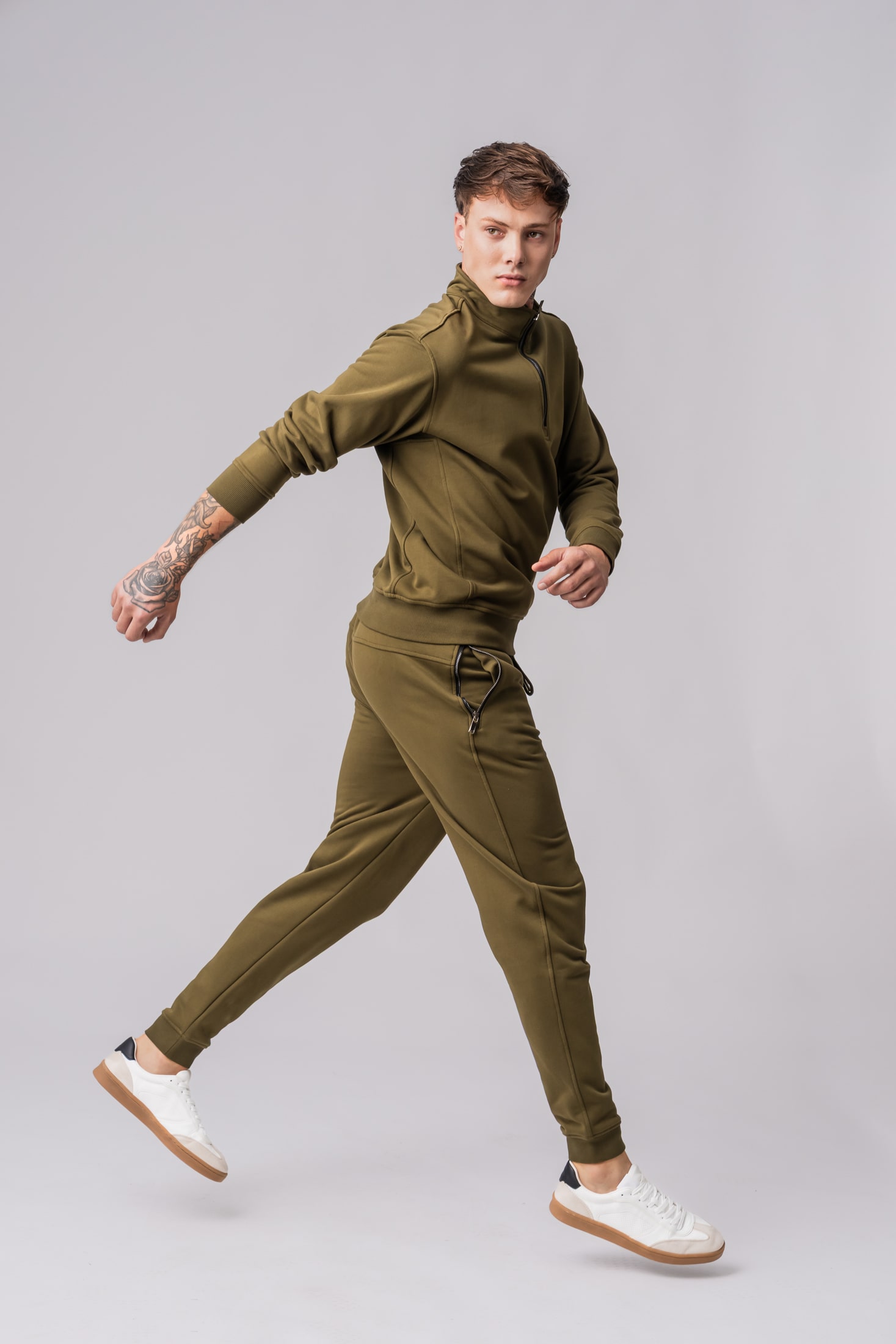 Men’s olive 100% cotton regular-slim fit tracksuit