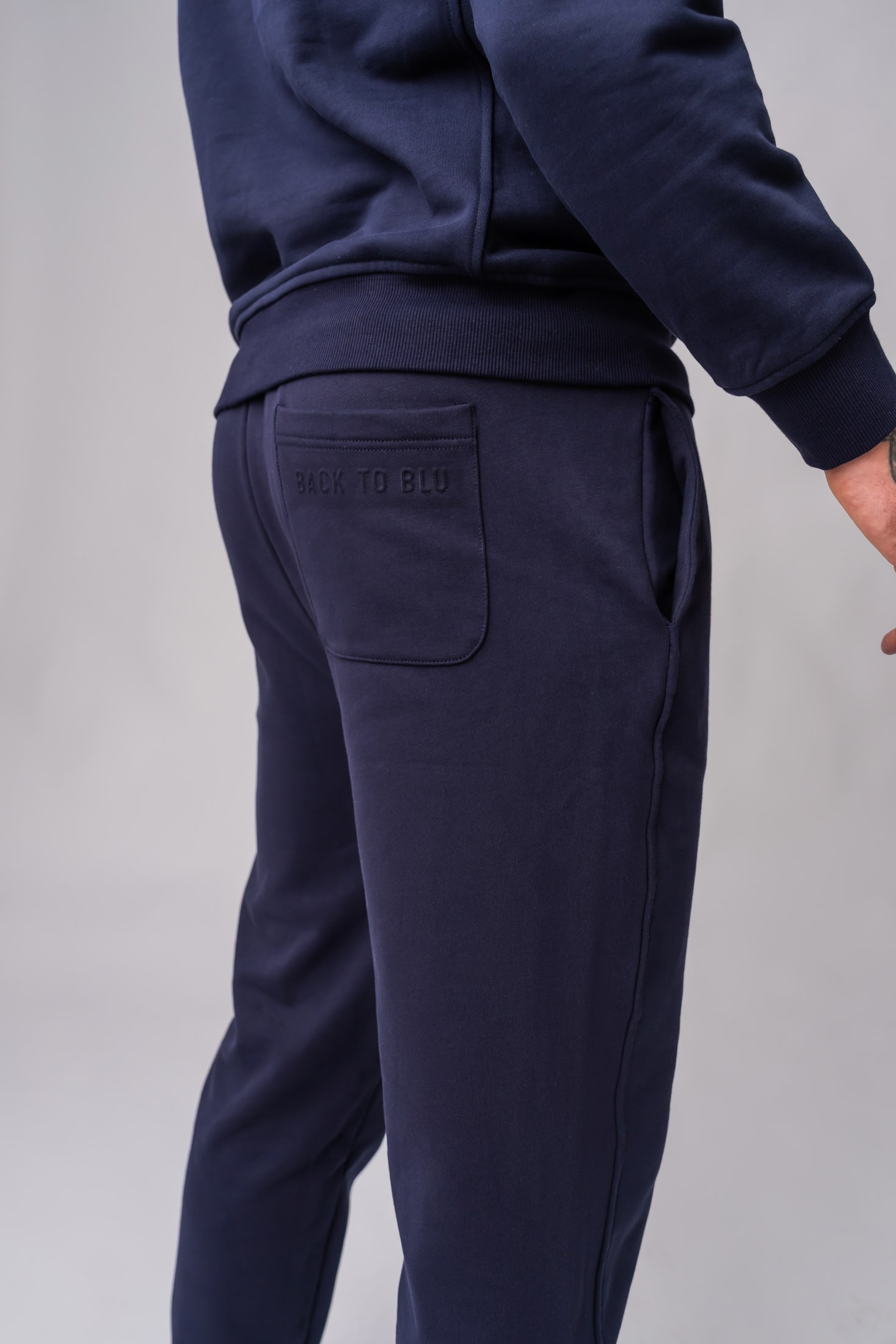 Men's navy 100% cotton sweatpants with back pockets