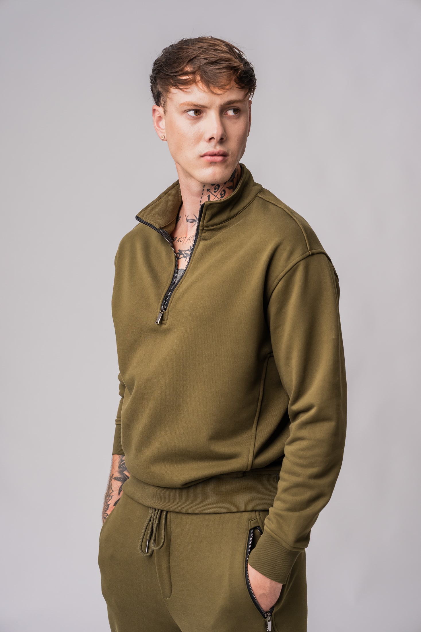 Men’s olive 100% cotton regular-slim fit sweatsuit