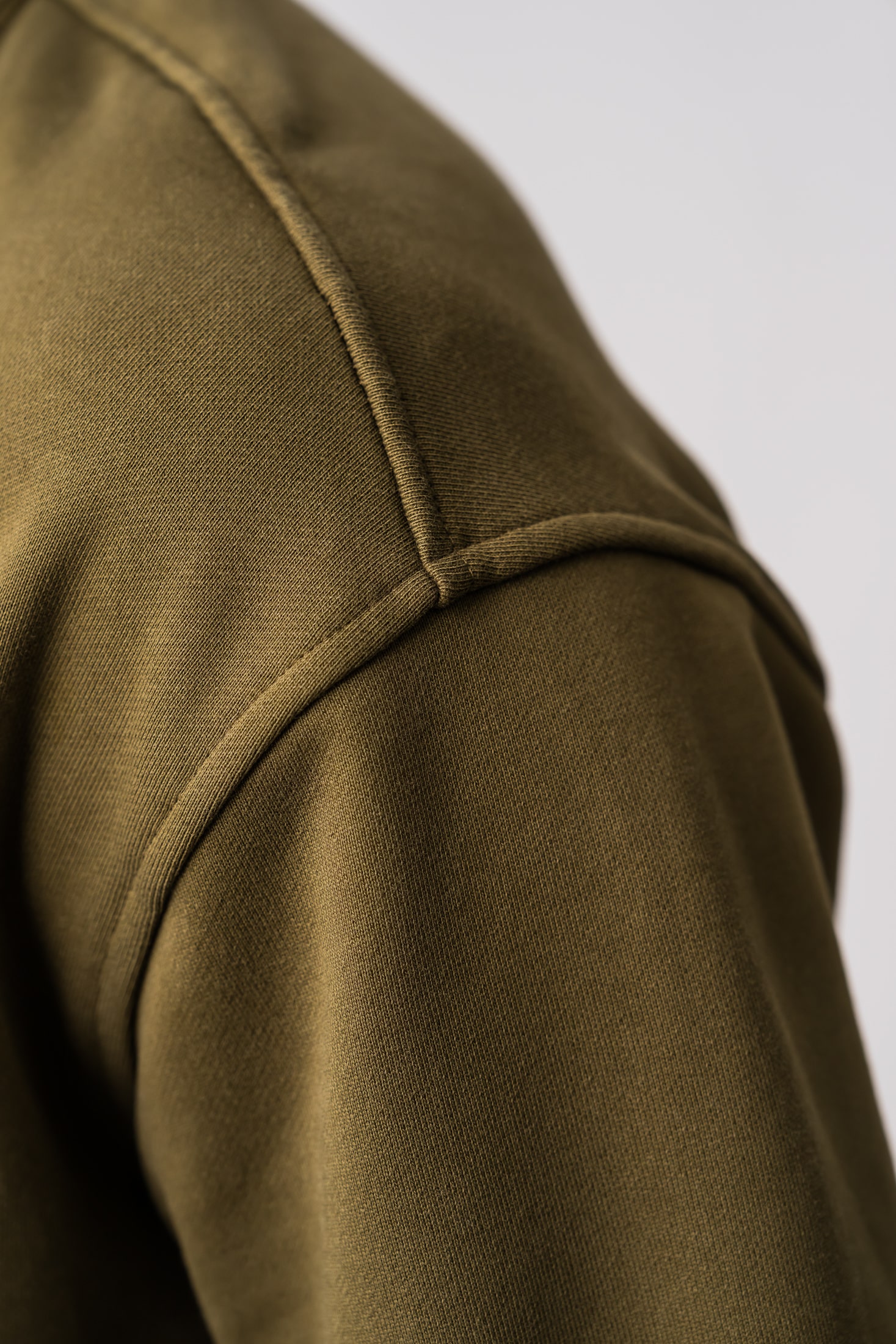 Men’s olive 100% cotton half-zip sweatshirt