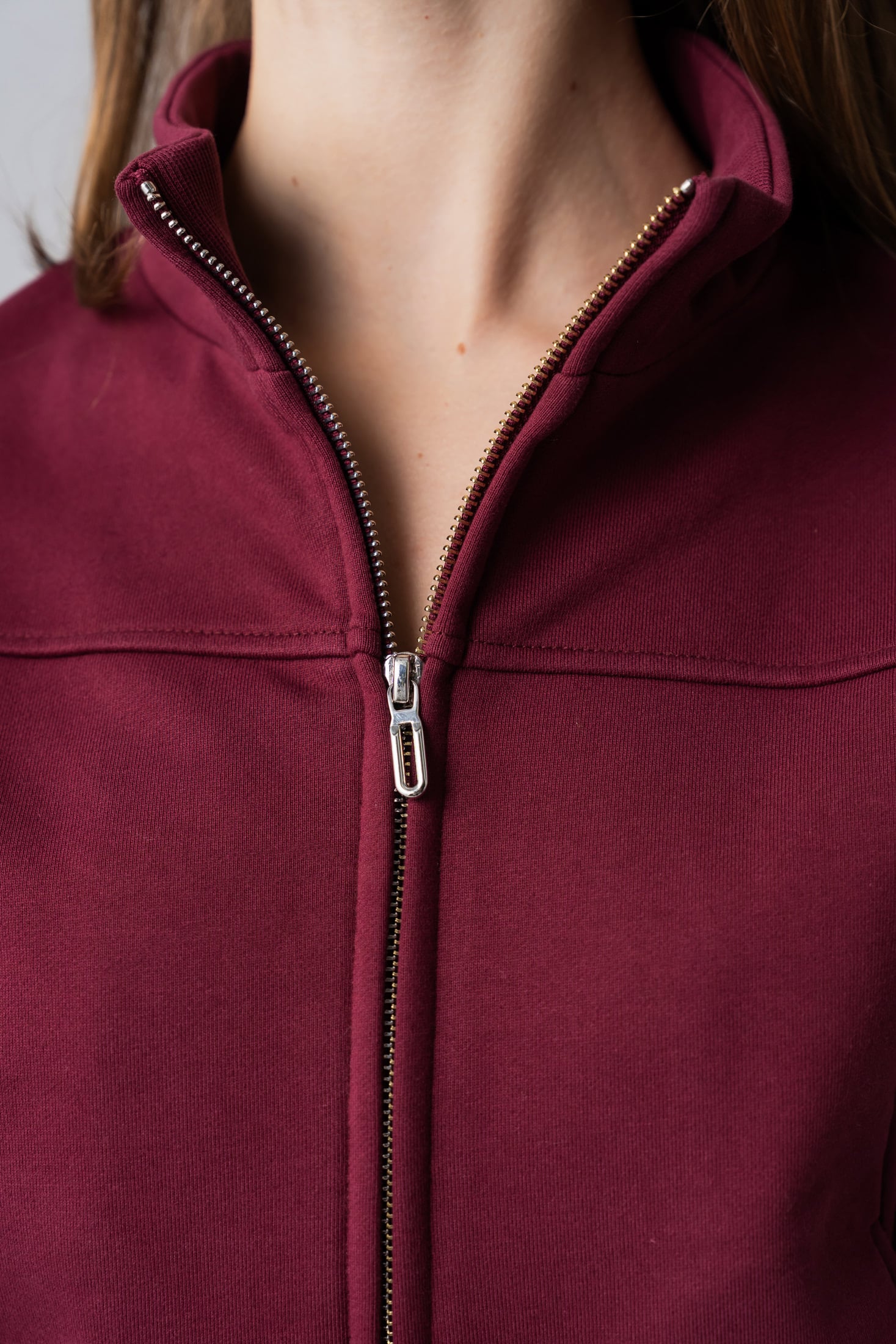 Women’s burgundy 100% cotton zip-up sweatshirt