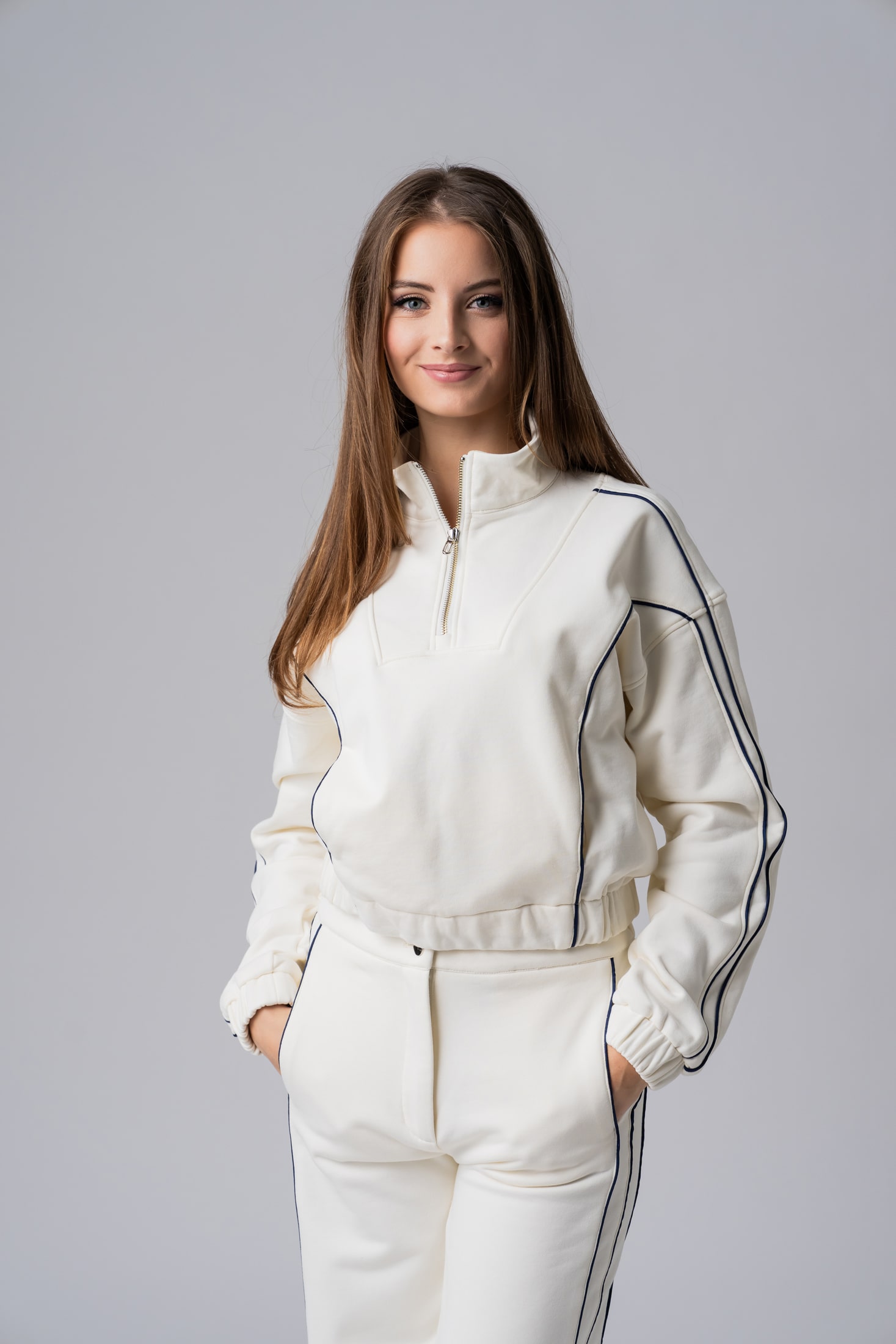 Women’s white 100% cotton relaxed tracksuit with black contrast stripes