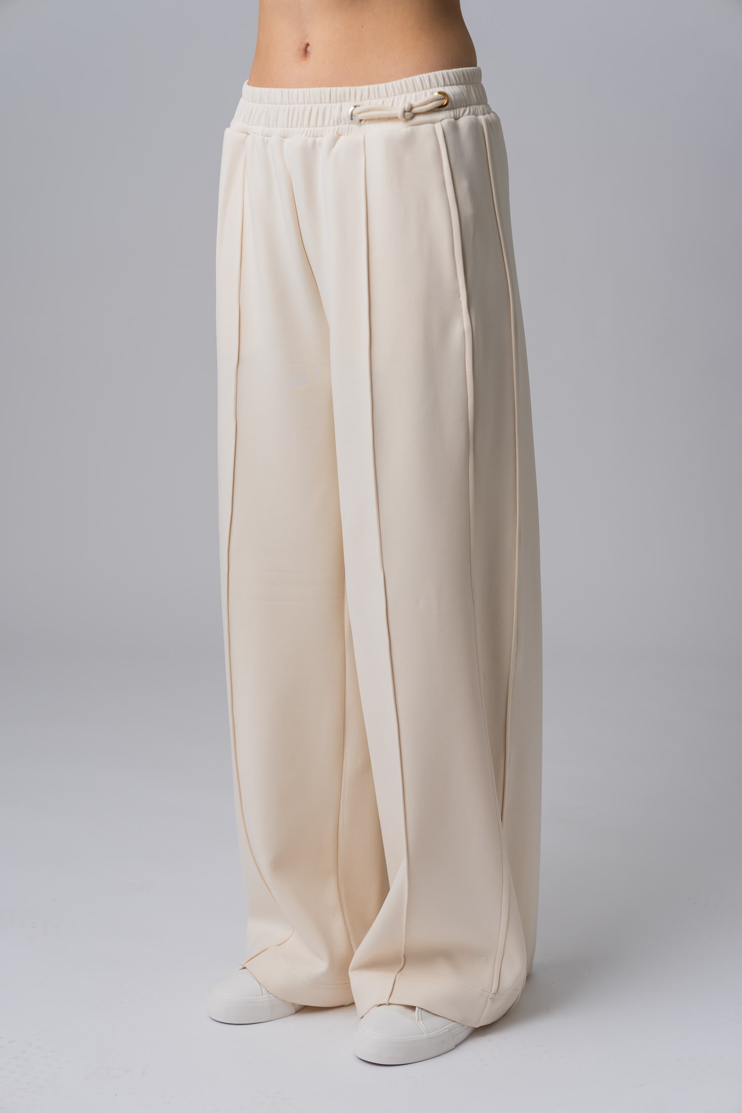 Women’s beige sustainable wide-leg sweatpants