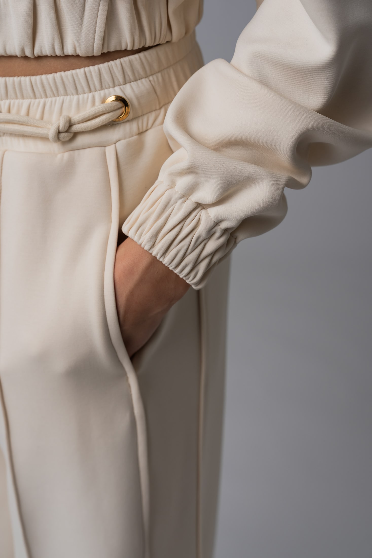 Women’s beige sustainable wide-leg sweatpants