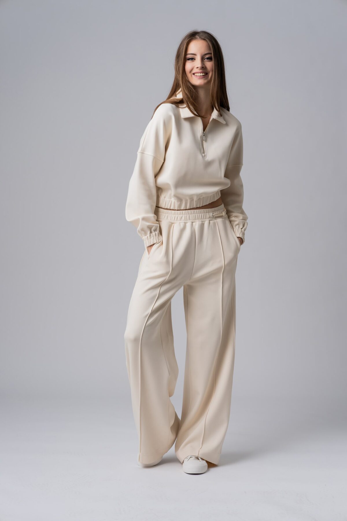 Women’s beige sustainable active wear