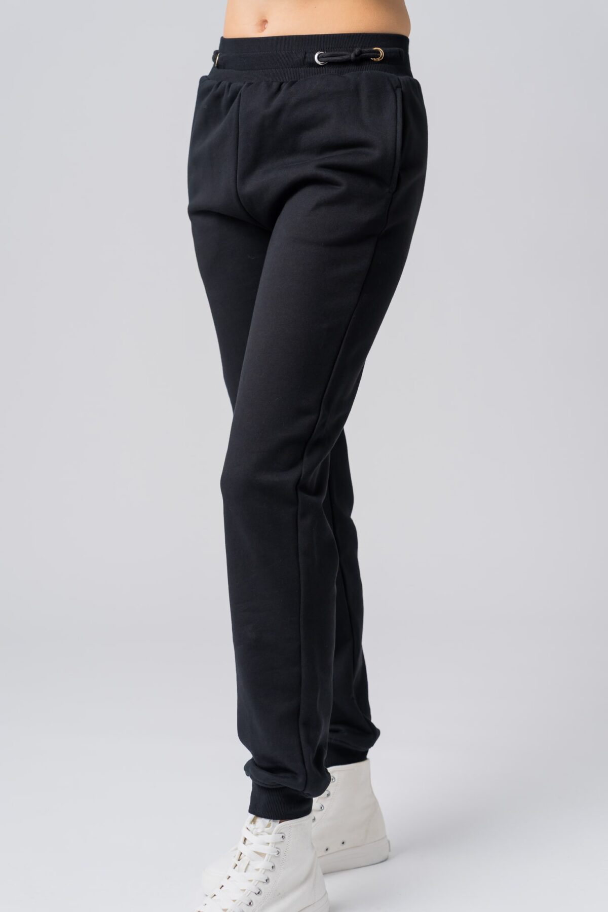 Women’s black 100% Cotton slim sweatpants