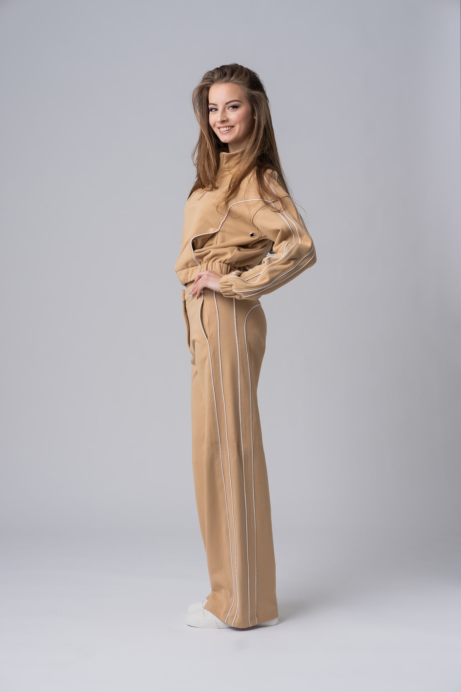 Women’s beige 100% cotton relaxed loungewear with white contrast stripes