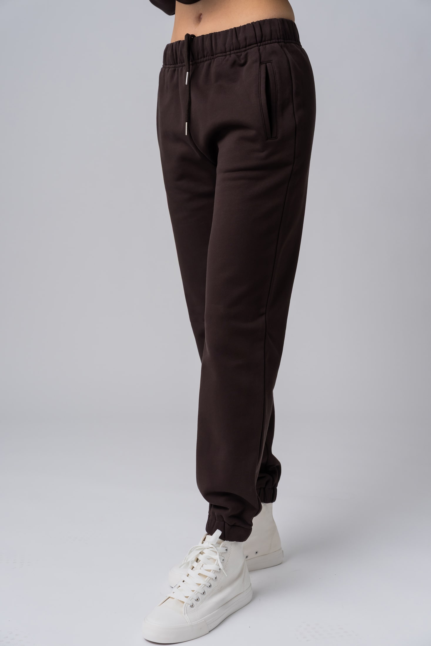 Women’s brown 100% cotton regular-slim fit sweatpants