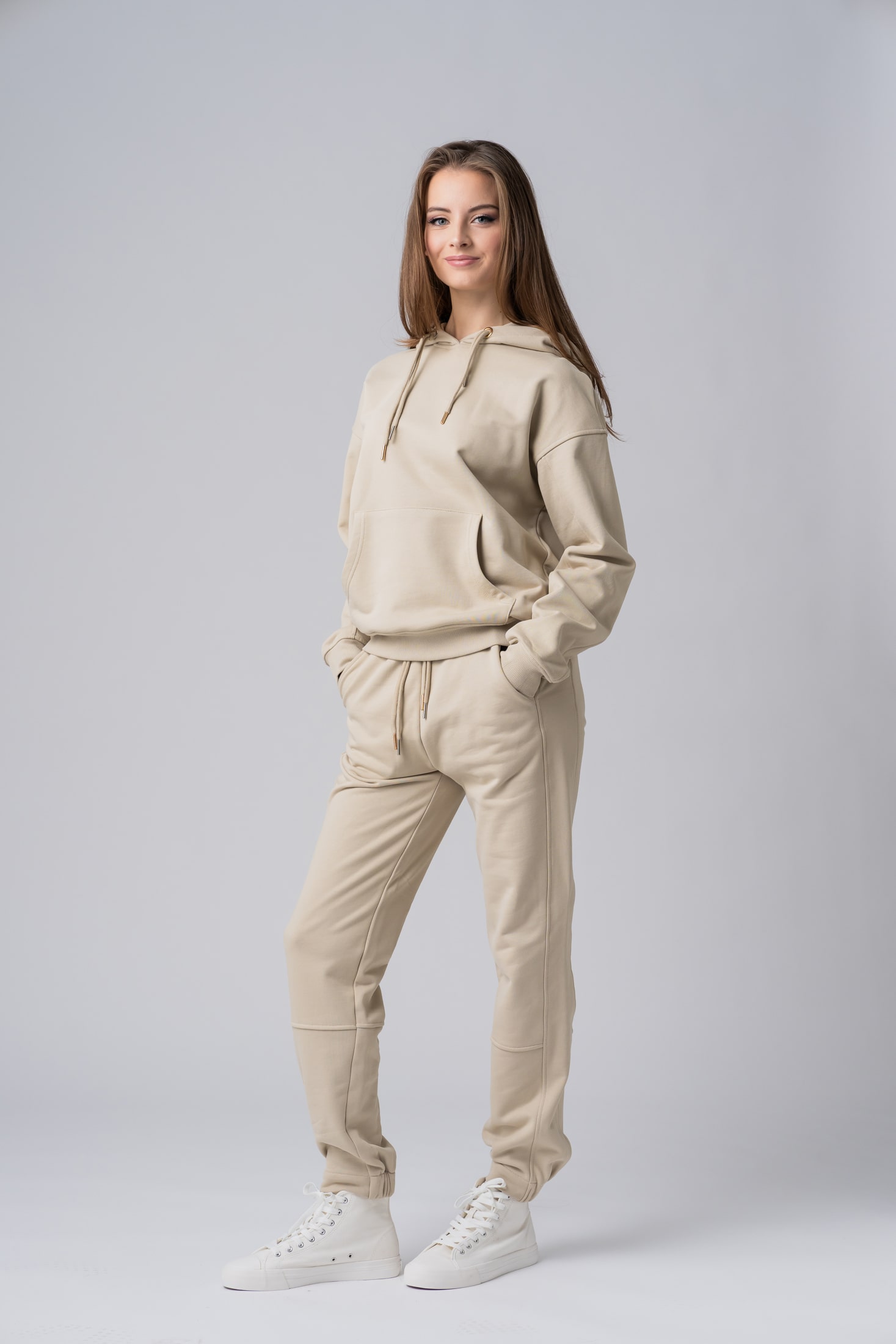Women’s beige 100% cotton regular fit sweatsuit