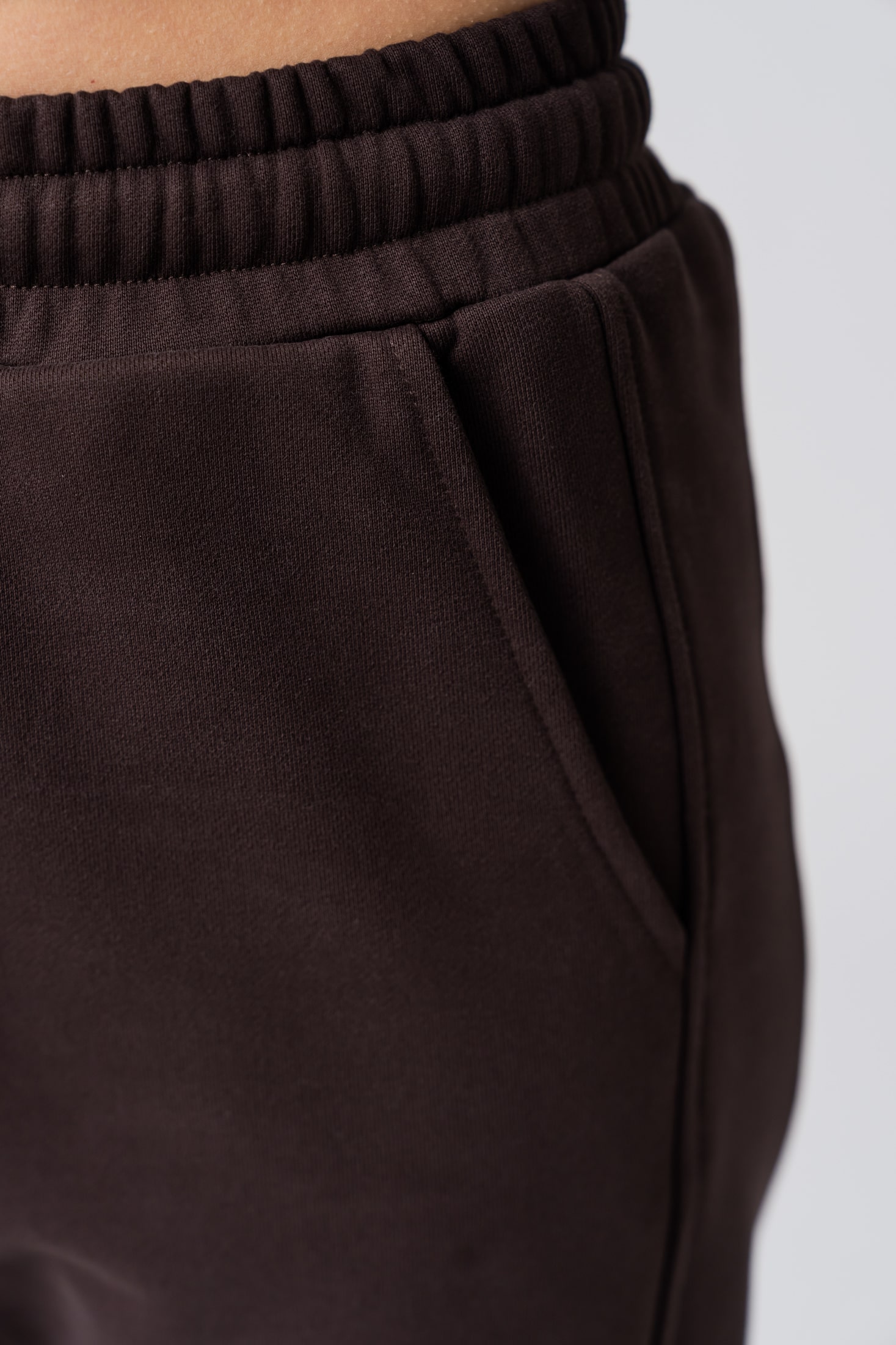Women’s brown 100% cotton regular fit sweatpants