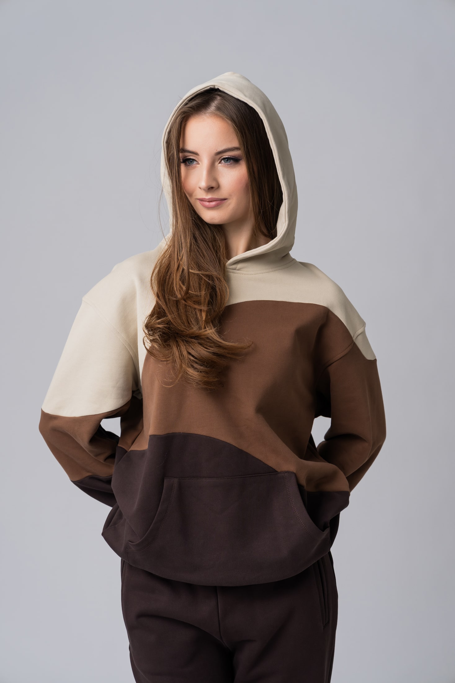 Women’s brown 100% cotton colorblock hoodie