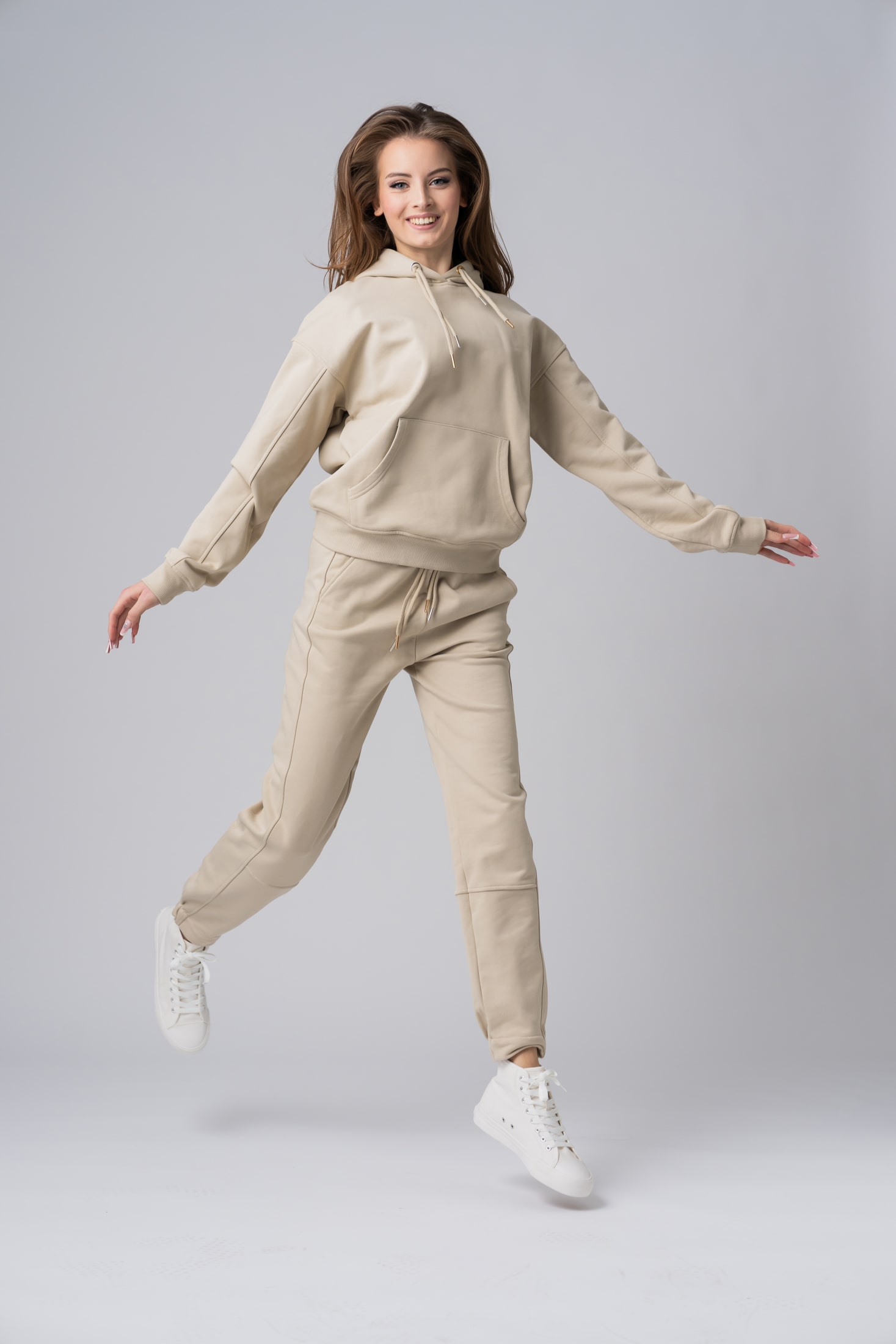 Women’s beige 100% cotton regular fit active wear